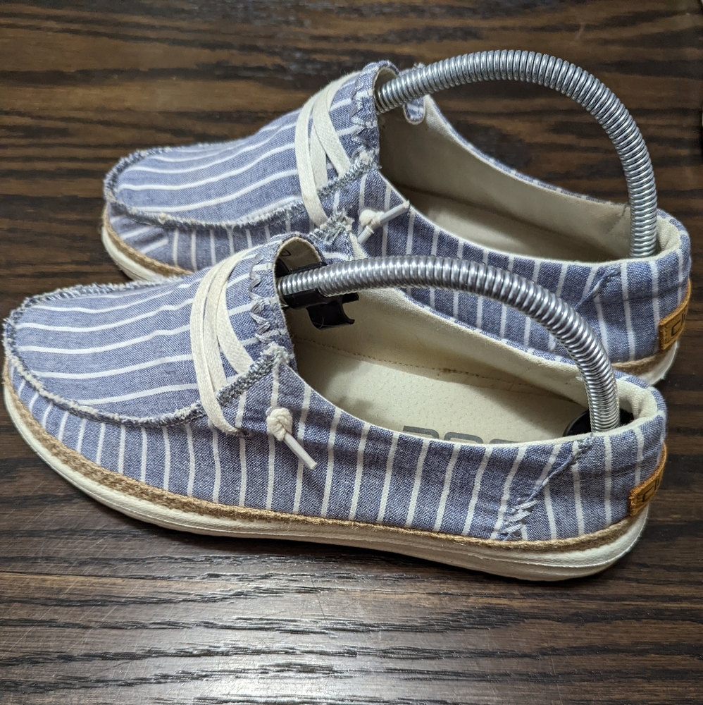 Hey dude shoes